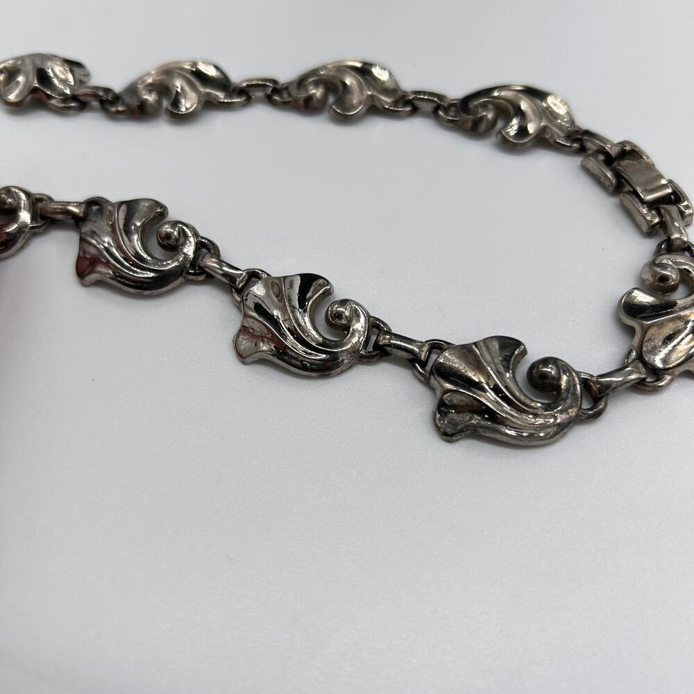 Vintage Silver Tone Short Boho Necklace Unique Statement Retro Floral Scroll - Picture 6 of 8